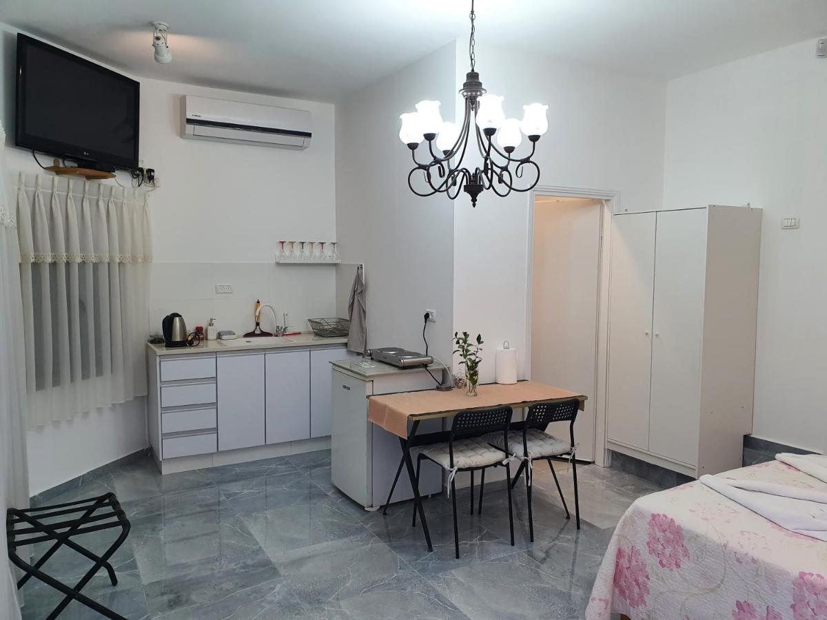 Carmela Studio Arad Bagian luar foto